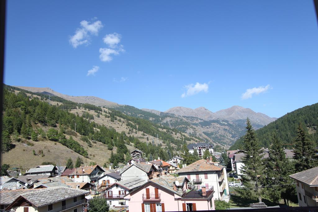 Residence Albergian Pragelato Exterior photo